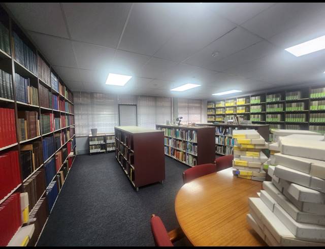 70M² OFFICE TO LET IN VORNA VALLEY